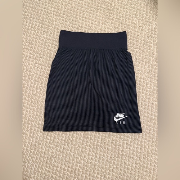 NIKE black ribbed skirt SIZE: XS - Picture 4 of 10